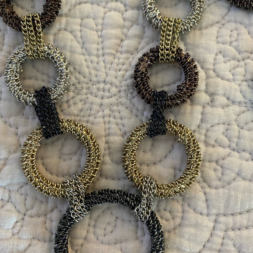 Necklace and earrings 🎊 - Picture 3 of 3